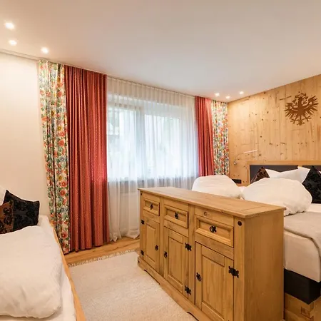 Haus Alpenrose Apartment St. Anton am Arlberg