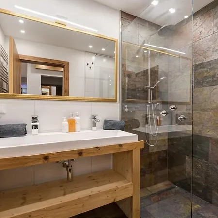 Apartment Haus Alpenrose St. Anton am Arlberg
