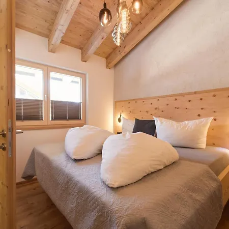 Haus Alpenrose *