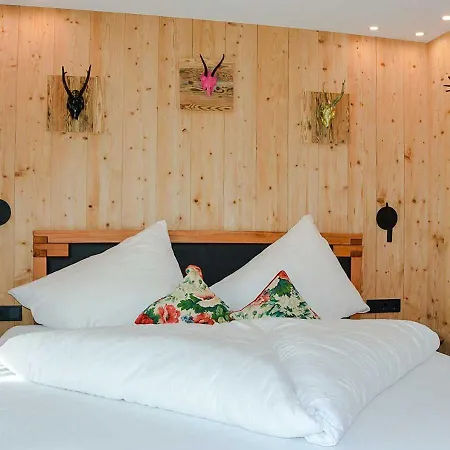 Apartment Haus Alpenrose St. Anton am Arlberg