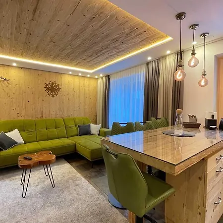 Haus Alpenrose Apartment *