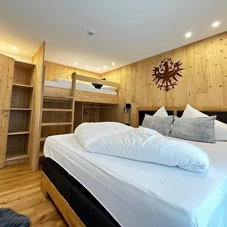 Apartment Haus Alpenrose St. Anton am Arlberg