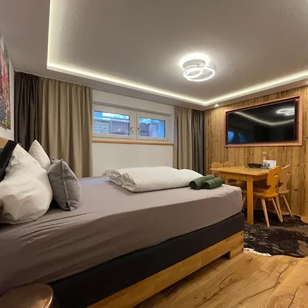 Haus Alpenrose Apartment St. Anton am Arlberg